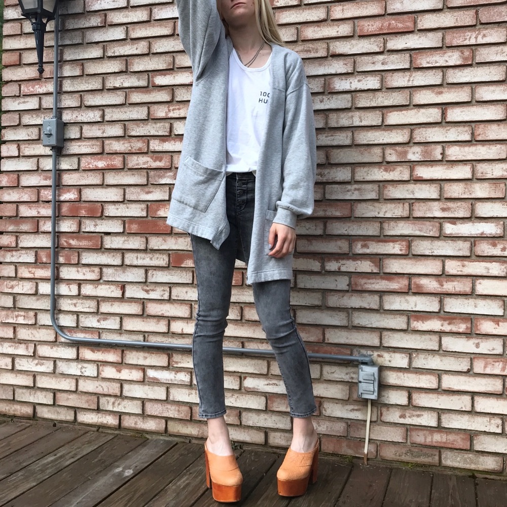 • the Jordache Premium denim - Picture 2 of 6